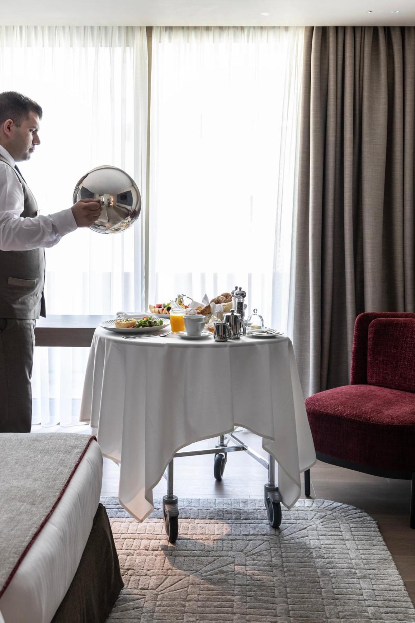 Njv Athens Plaza Hotel Екстериор снимка